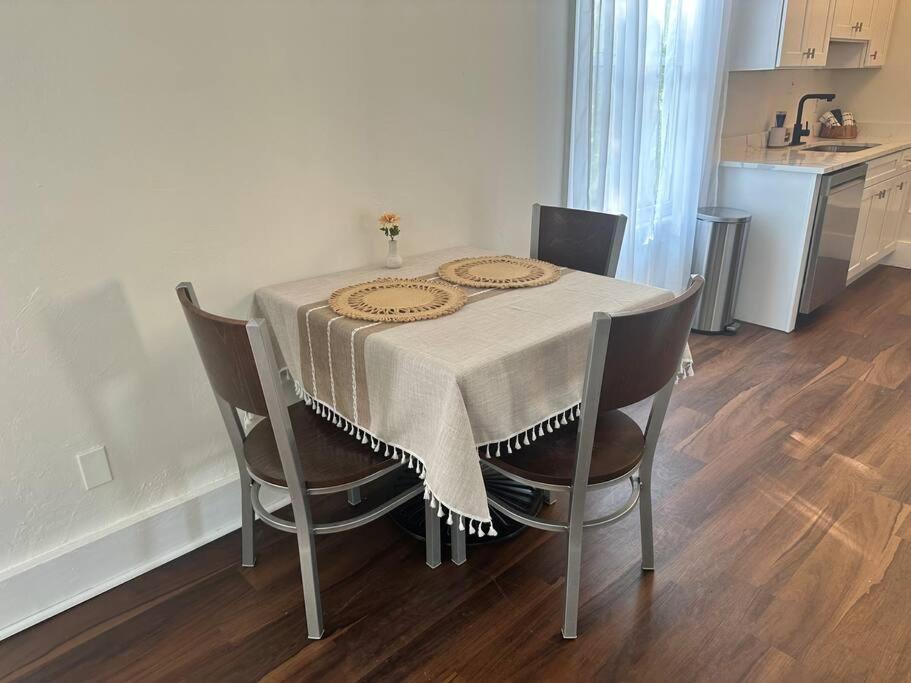 Apartament Cedar Street Retreat - Unit D St. Augustine Zewnętrze zdjęcie